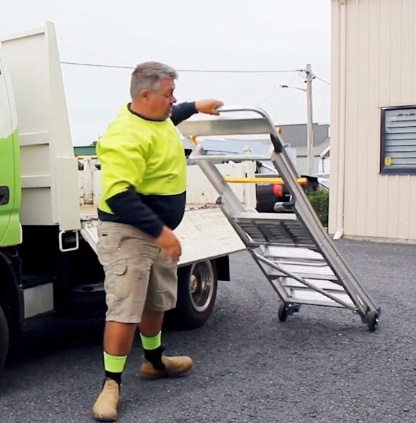 Omni2 StockMaster Omni mobile work platform